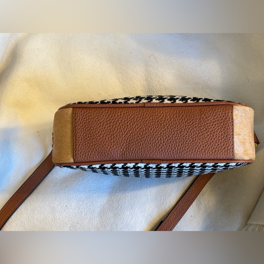 J Crew Devon Houndstooth Calf Hair Pebbled Leather Crossbody Camera Bag Like New - Picture 5 of 11